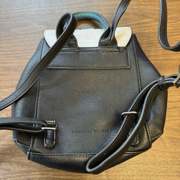 electric mini skateboard backpack Waterproof Bag midsize Goyard Goyardine Canvas Polar Color:A28-CHOICEDDC_XV-21 Our products undergo strict
